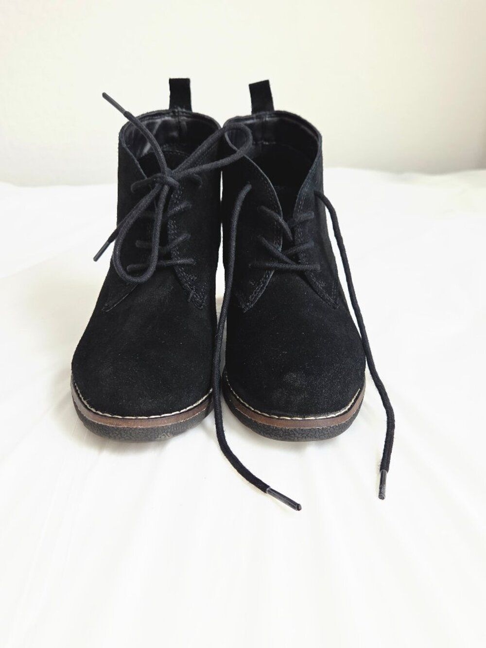 White Mountain Platform Booties Size 8.5 Y2K Chunky Heel Trendy Boots